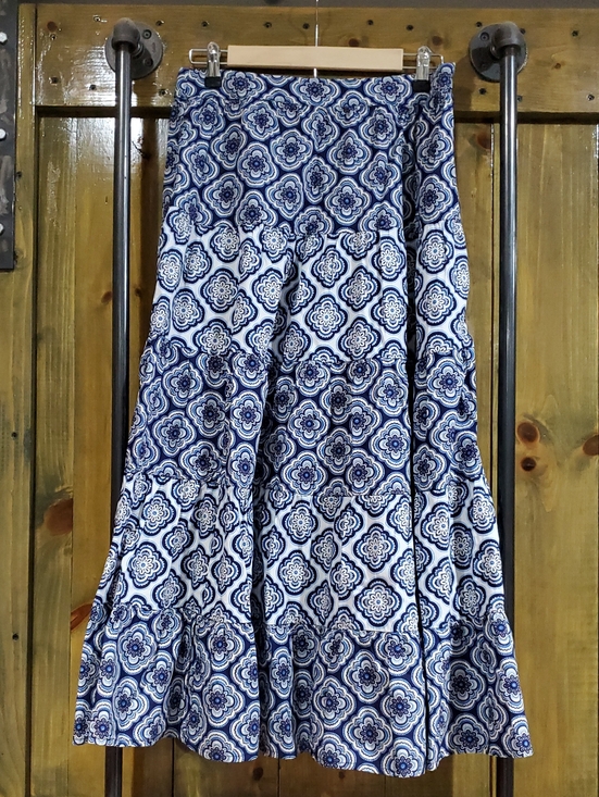 Boden Dresses & Skirts - Boden Blue and White Patterned Women’s Maxi Skirt Anthropologie Prairie Farm